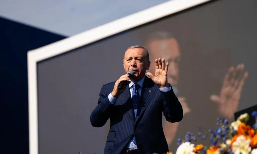 Έκκληση Ερντογάν προς υποστηρικτές του: Μείνετε στις κάλπες μέχρι να οριστικοποιηθούν τα αποτελέσματα